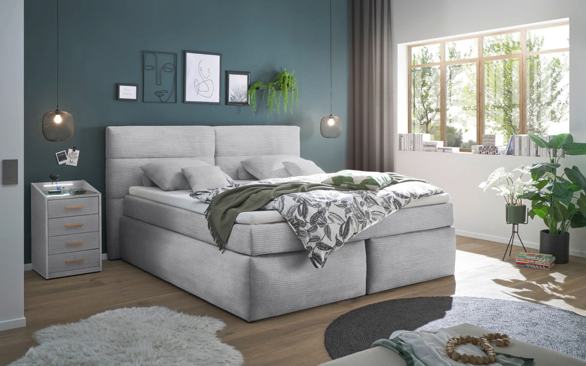 19740004 - Image