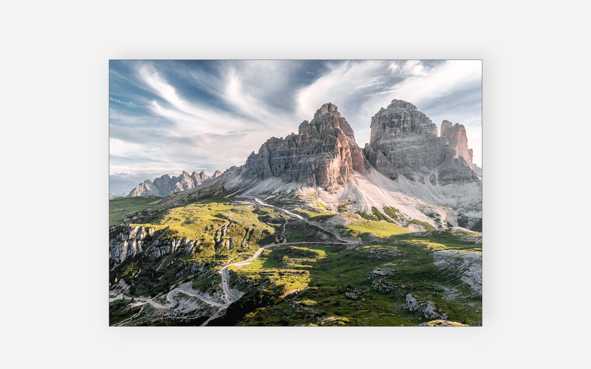 52380087 76 - Image