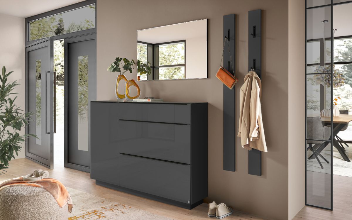Garderobe personalisieren: Stauraum planen